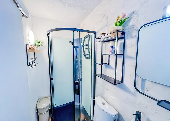 Maison Pour 4 Personnes Proche De La Apartment Marseillan (Herault)