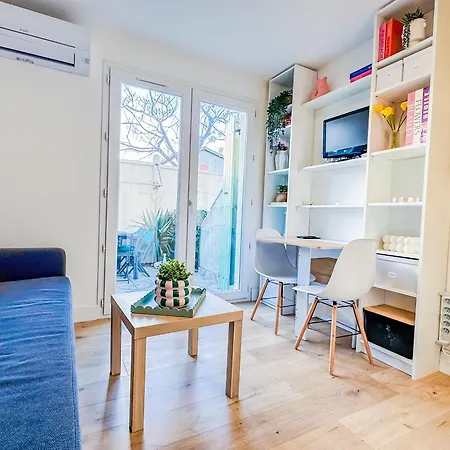 Maison Pour 4 Personnes Proche De La Marseillan (Herault)