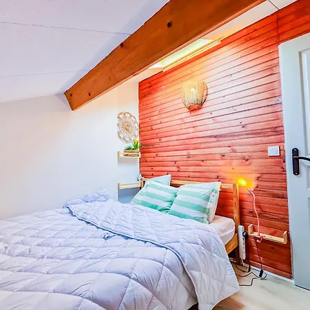 Maison Pour 4 Personnes Proche De La * Marseillan (Herault)