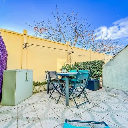 Maison Pour 4 Personnes Proche De La Marseillan (Herault)