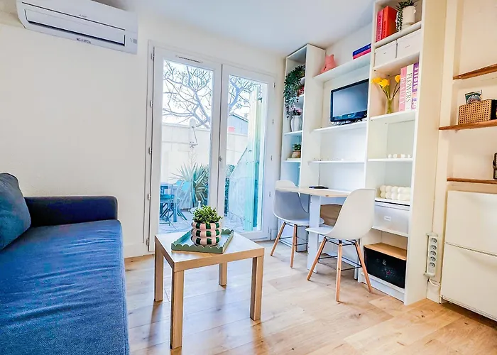 Maison Pour 4 Personnes Proche De La Marseillan (Herault)