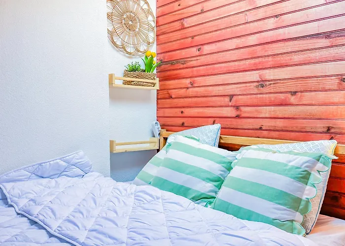 Maison Pour 4 Personnes Proche De La * Marseillan (Herault)